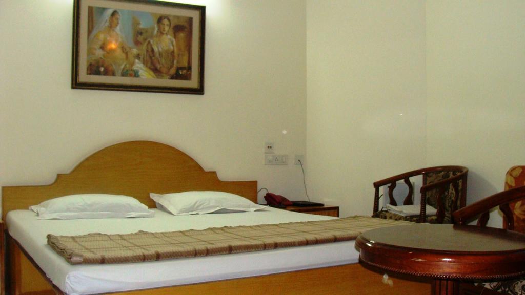 Madhuvan Hotel Dausa Zimmer foto